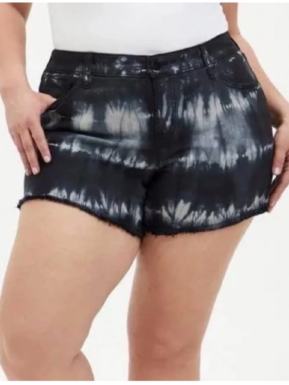 Torrid 20 Black White Boho Tie Dye Shorts Denim High Rise 5” Stretch Cutoff